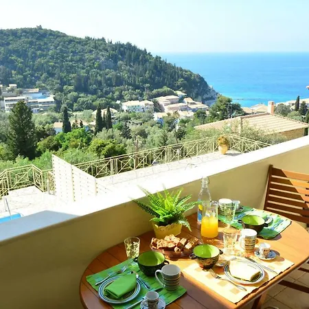 Supreme * Áyios Nikítas